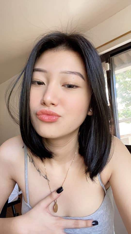 Tôi đã hẹn gặp một cô gái ngực khủng, xoa ngực cô ấy, liếm ngực cô ấy và nhấc mông cô ấy lên để quan hệ mạnh mẽ từ phía sau...
